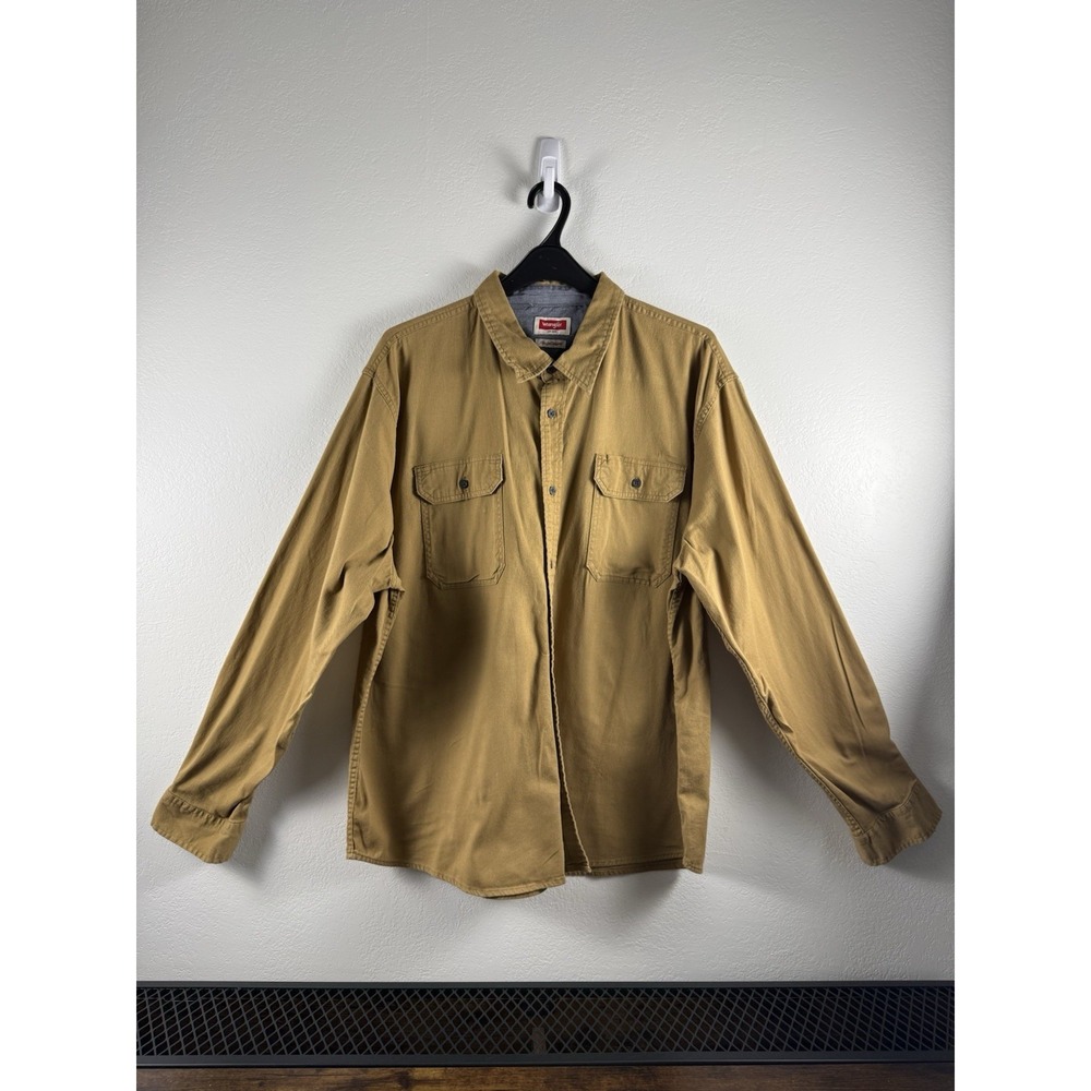 Wrangler Mens Utility Shirt XL Tan Long Sleeve Flex for Comfort Button Classic